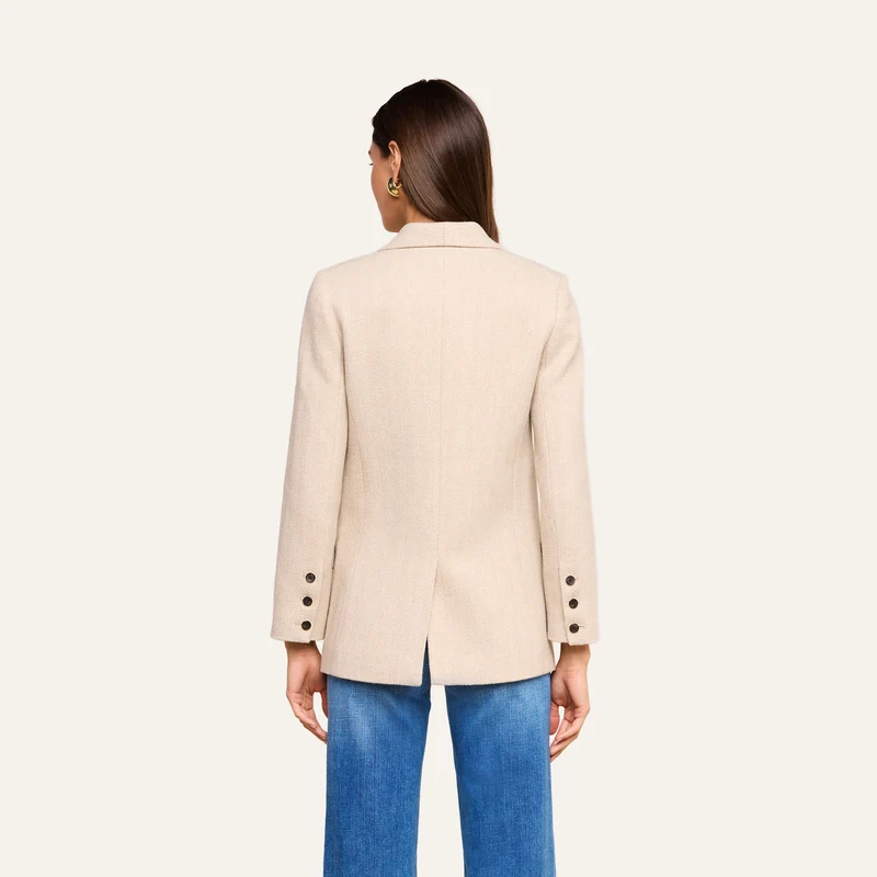 Amelie Blazer