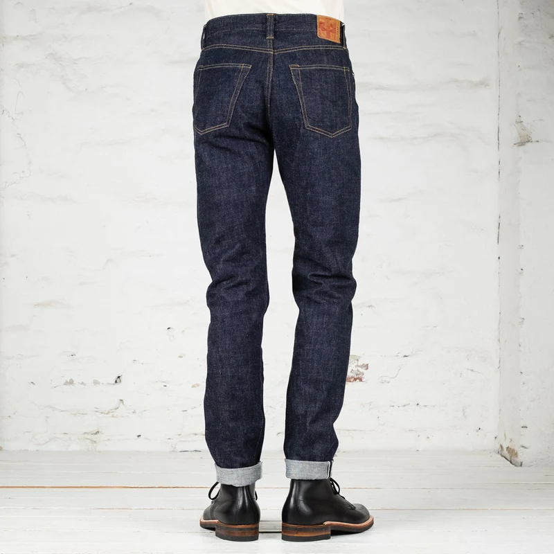 0415 13,5 oz. Straight Fit Jeans