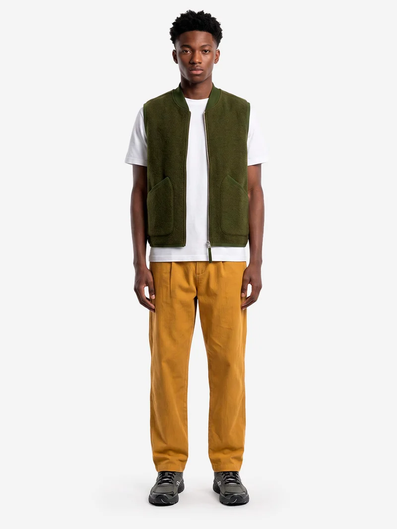 Gilet oliva in fleece di lana con zip