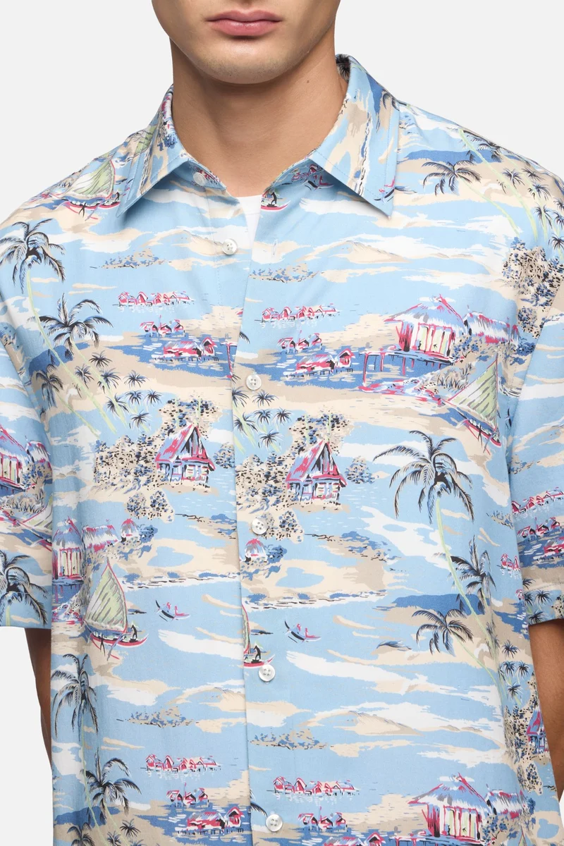 SHORT SLEEVE BUTTON UP SHIRT in Fluid Aloha