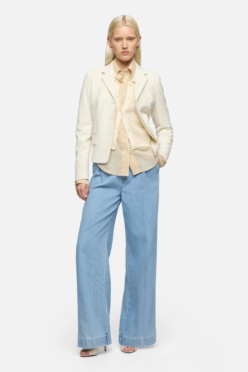 FITTED BLAZER in Wool Blend White