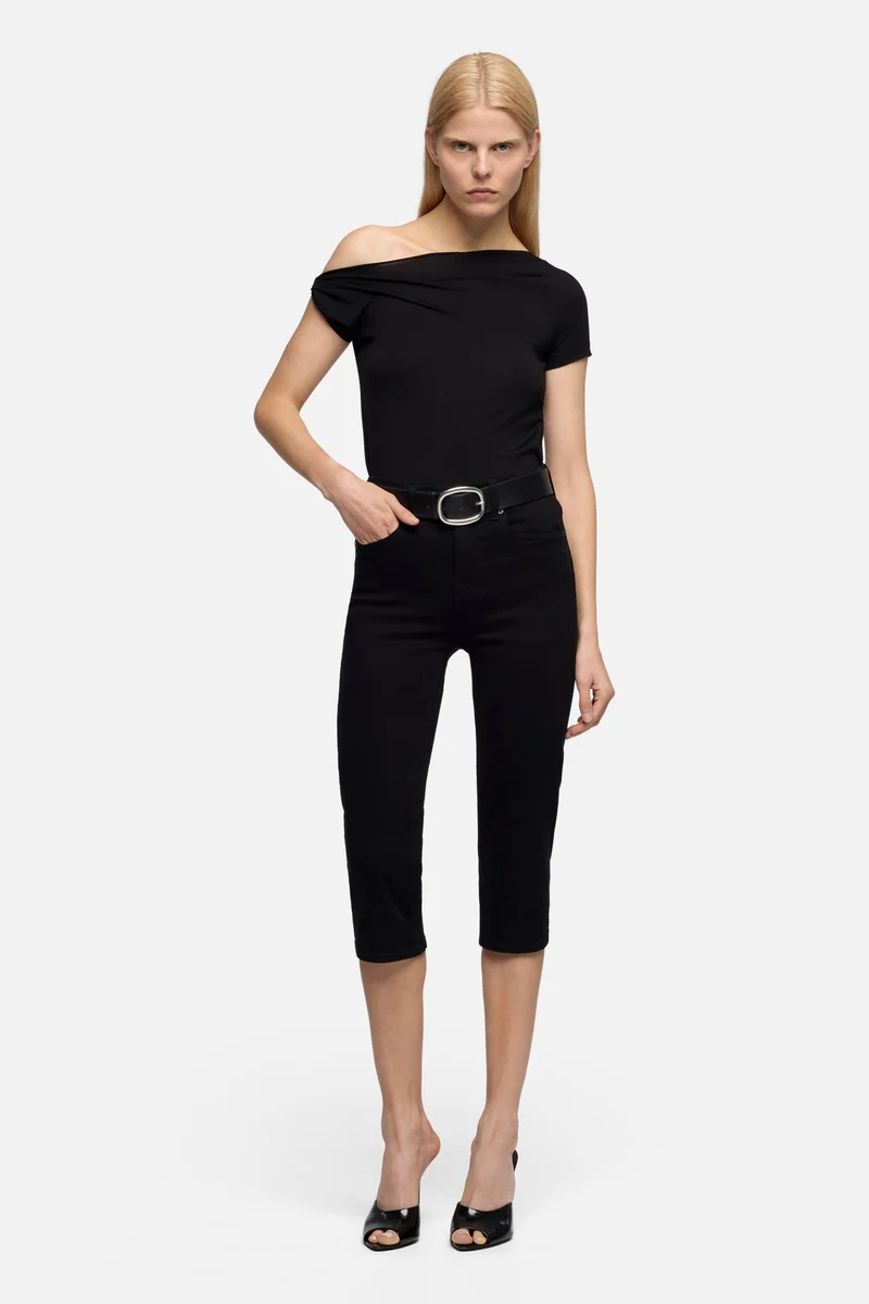 CAPRI in Slim Illusion Soho Night
