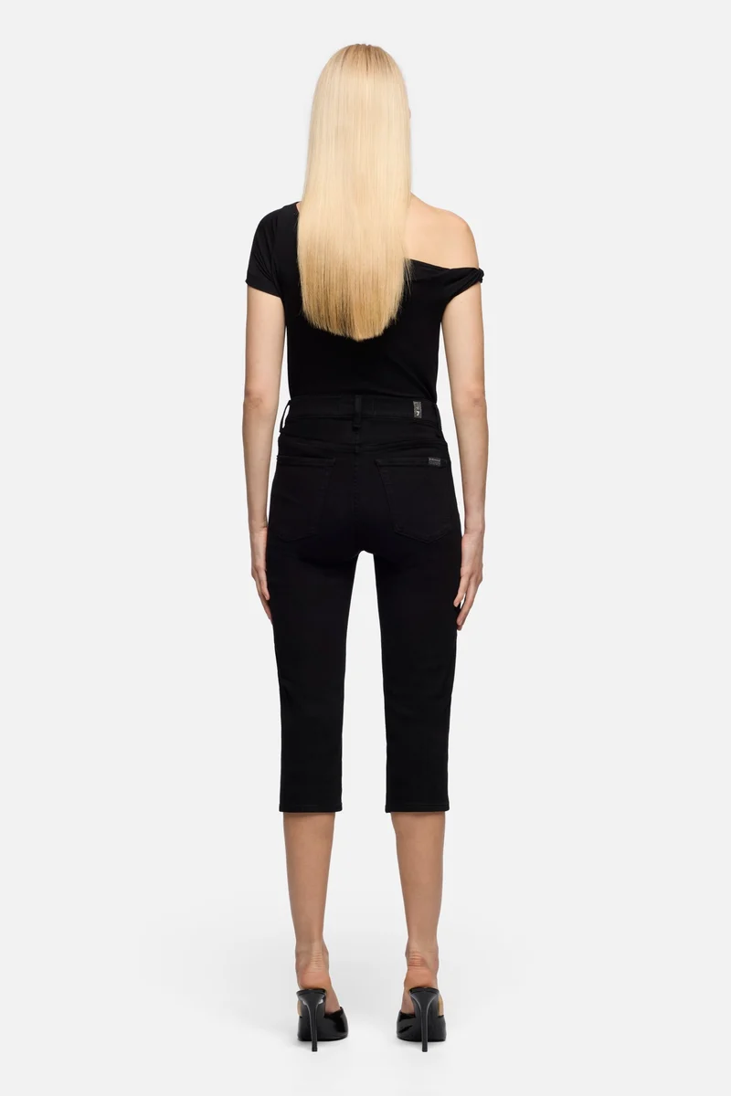 CAPRI in Slim Illusion Soho Night