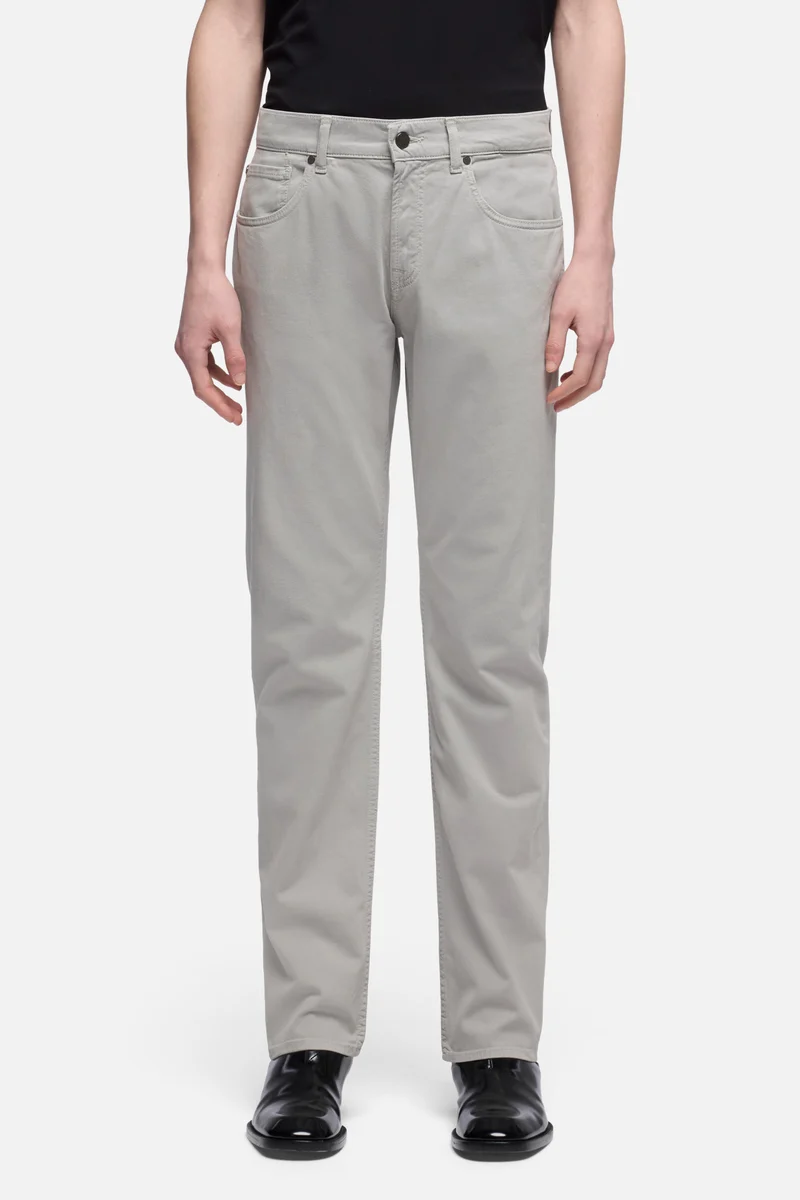 THE STRAIGHT in Luxe Performance Sateen Iron