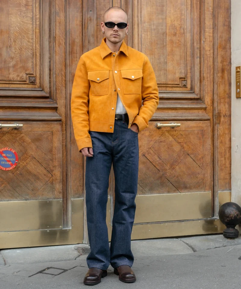 THE REVERSIBLE TRUCKER