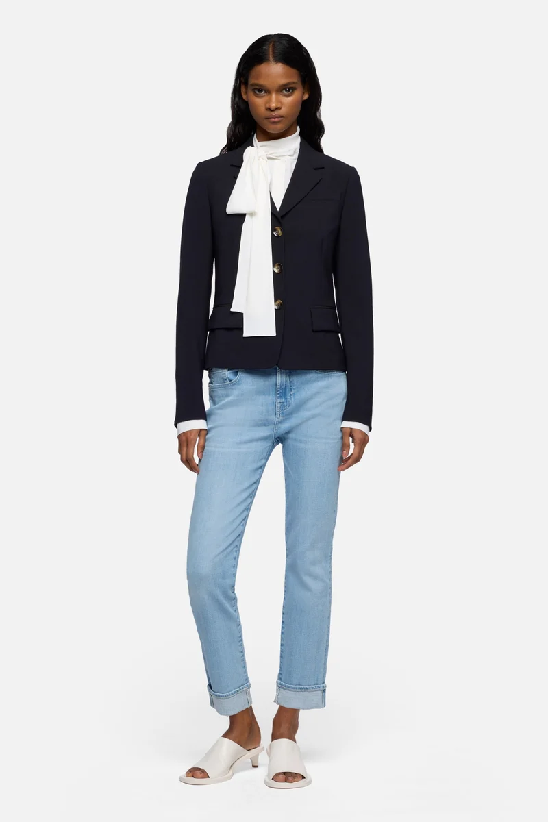 RELAXED SKINNY in Slim Illusion Indigo Bloom