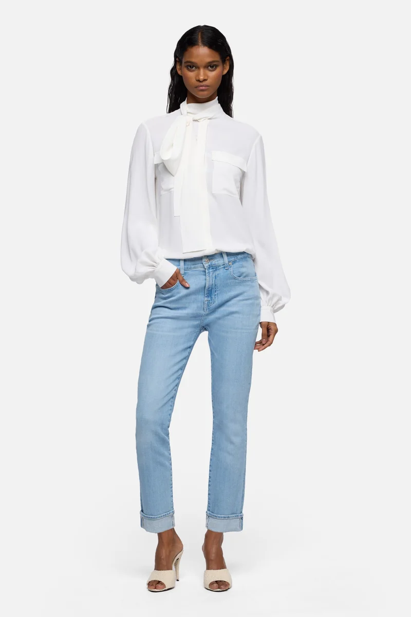 RELAXED SKINNY in Slim Illusion Indigo Bloom