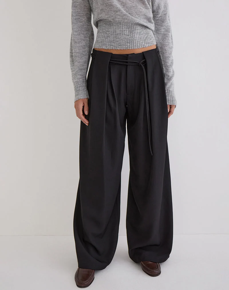 Rivela Hose mit Bindegürtel in Schwarz