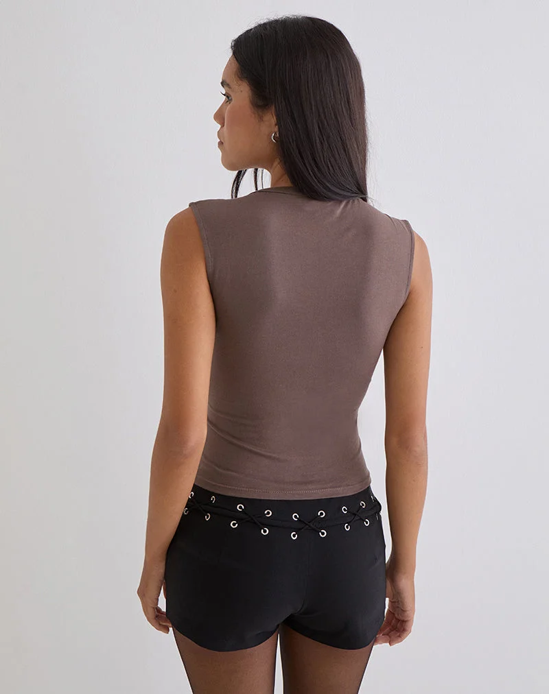 Emberly Plunge Top in Kaffee-Quarz