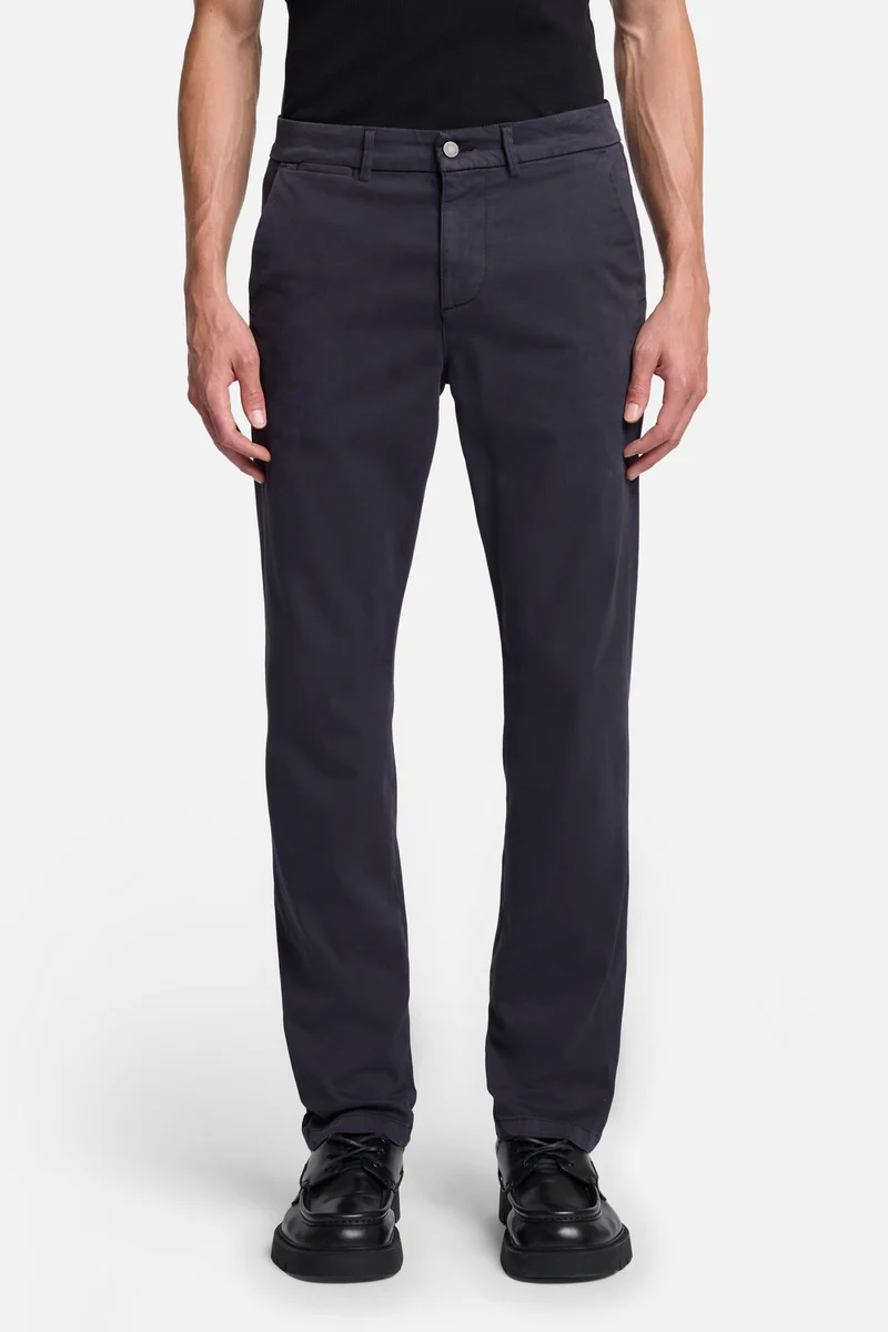 SLIMMY CHINO in Luxe Performance Sateen Space