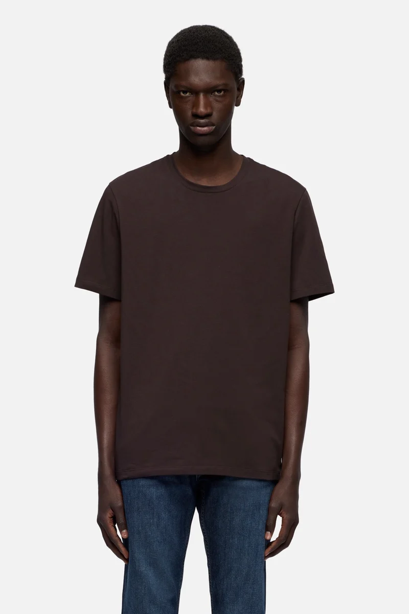 TEE in Luxe Performance Espresso