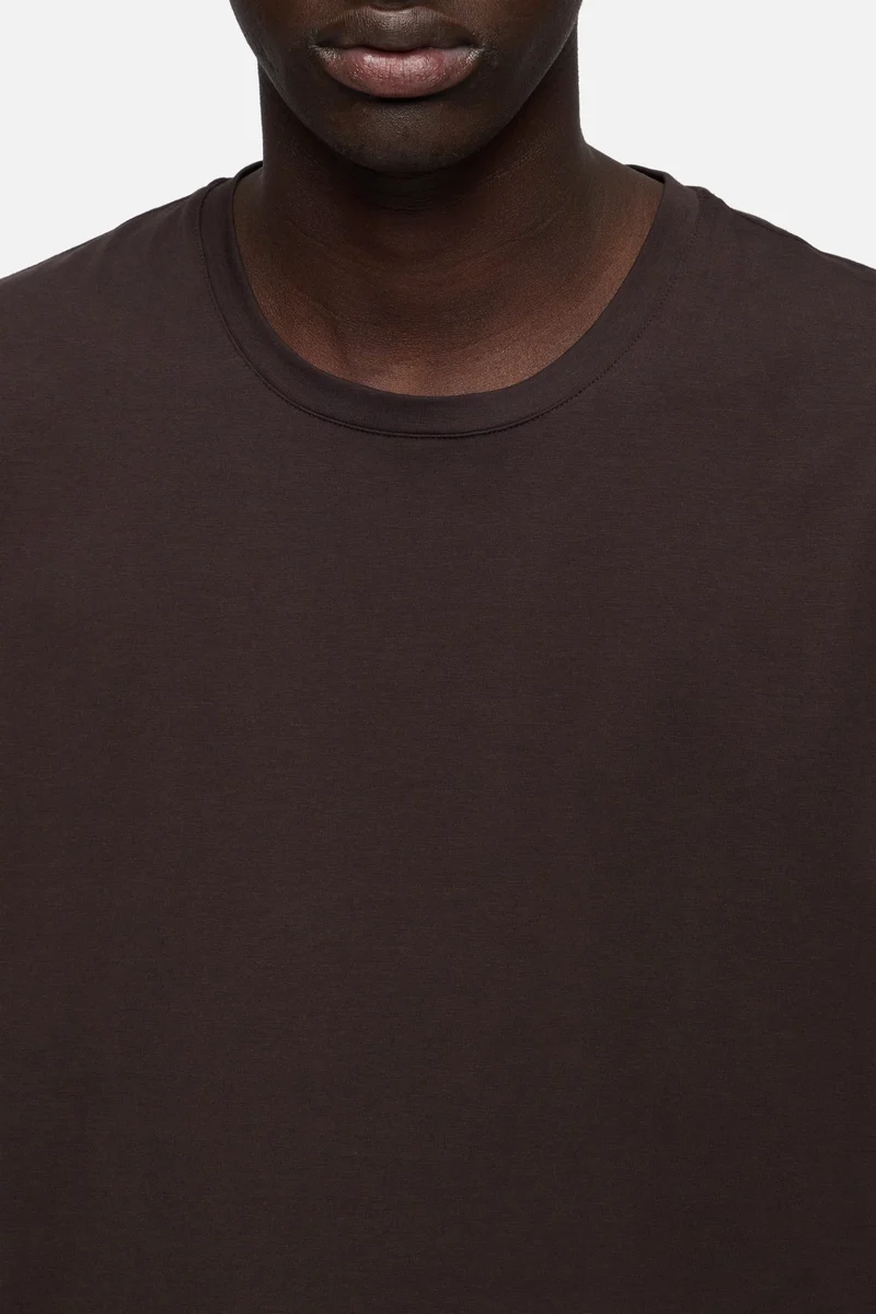 TEE in Luxe Performance Espresso