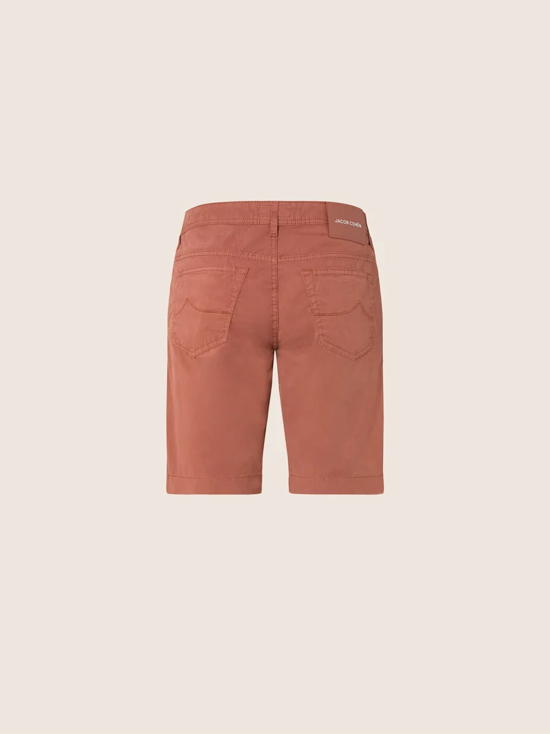 Lou – Bermuda in stretch gabardine