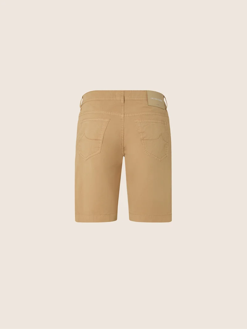 Lou – Bermudas in stretch gabardine