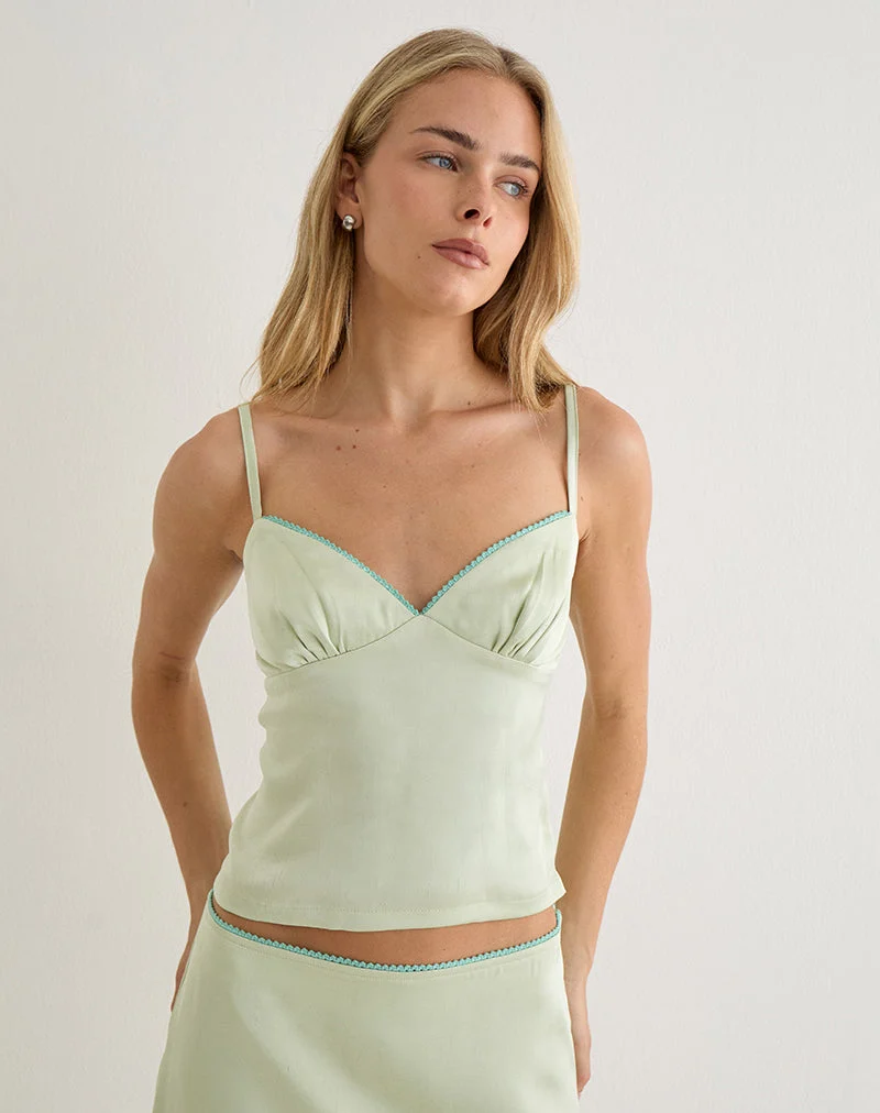 Chatura Cami-Top in der Farbe „Satin Sage“ mit Picot-Borte