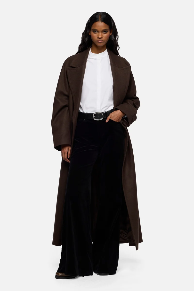Velvet Retro Flare in Black
