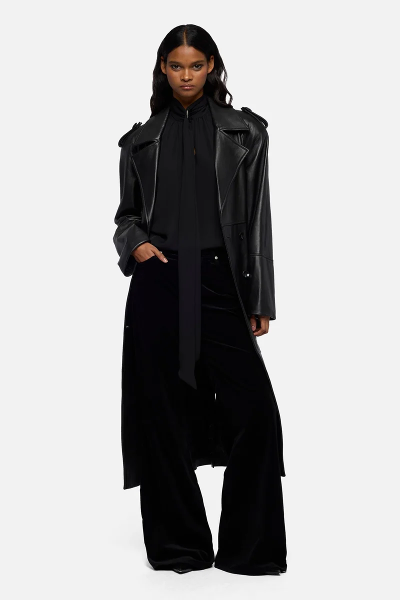 Velvet Retro Flare in Black