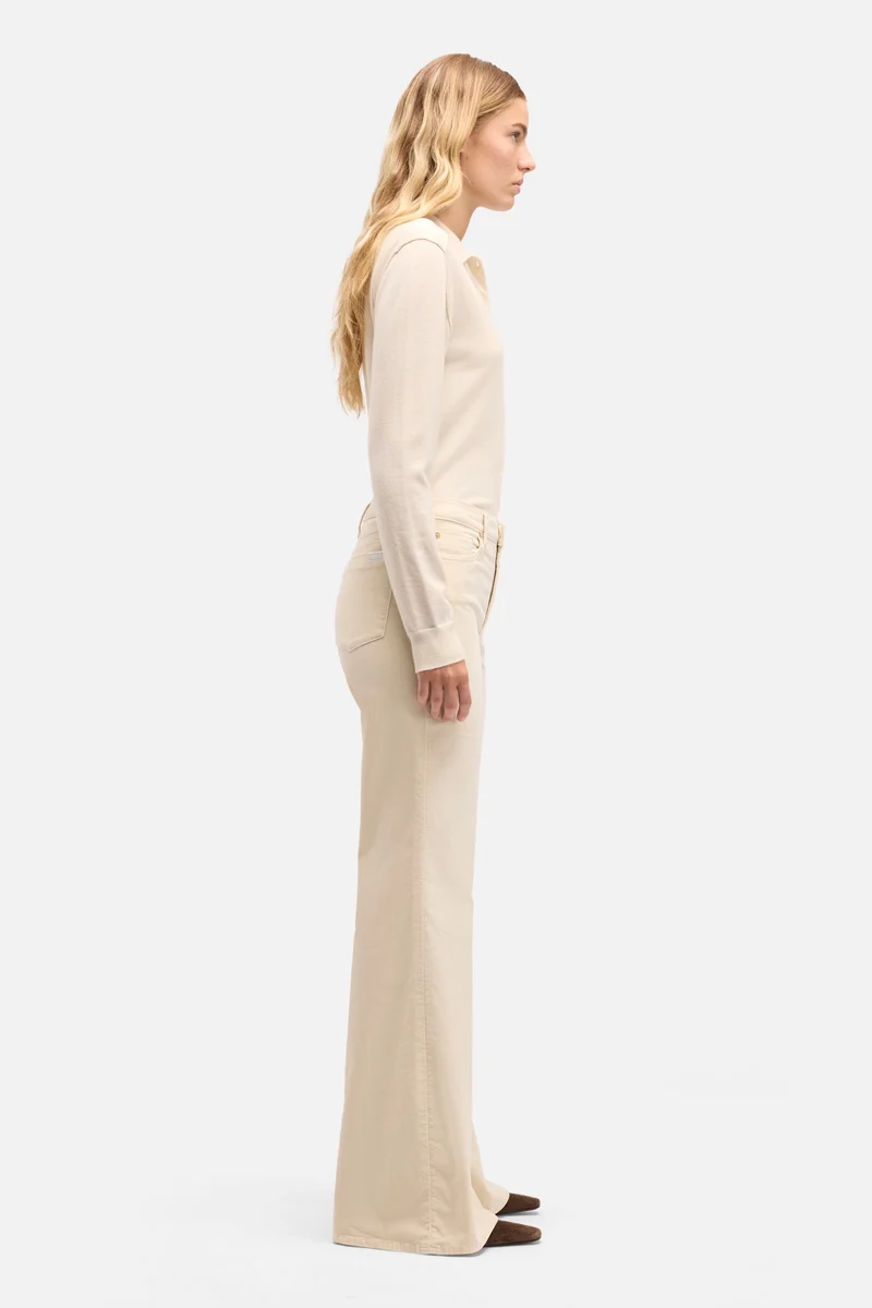 Velvet Retro Flare in Natural