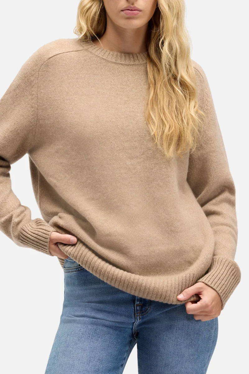 Cashmere Relaxed Sweater in Deep Beige