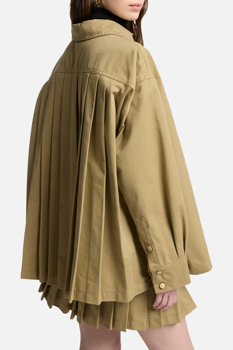 Comfort Twill Pleated Overshirt in Sand Storm