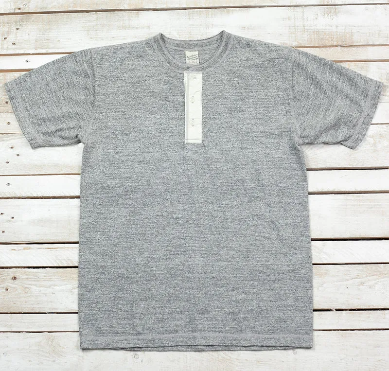 Slub Yarn Henley Neck T-Shirt Graumeliert