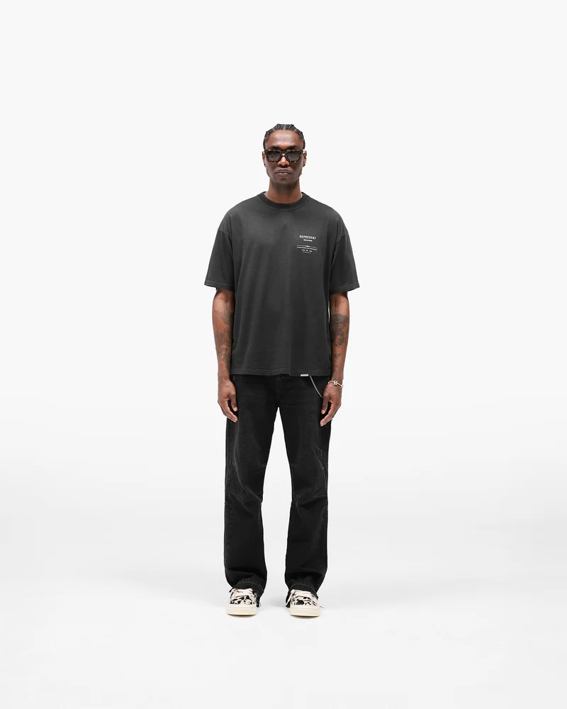 Revere Manor T-Shirt - Stained Black