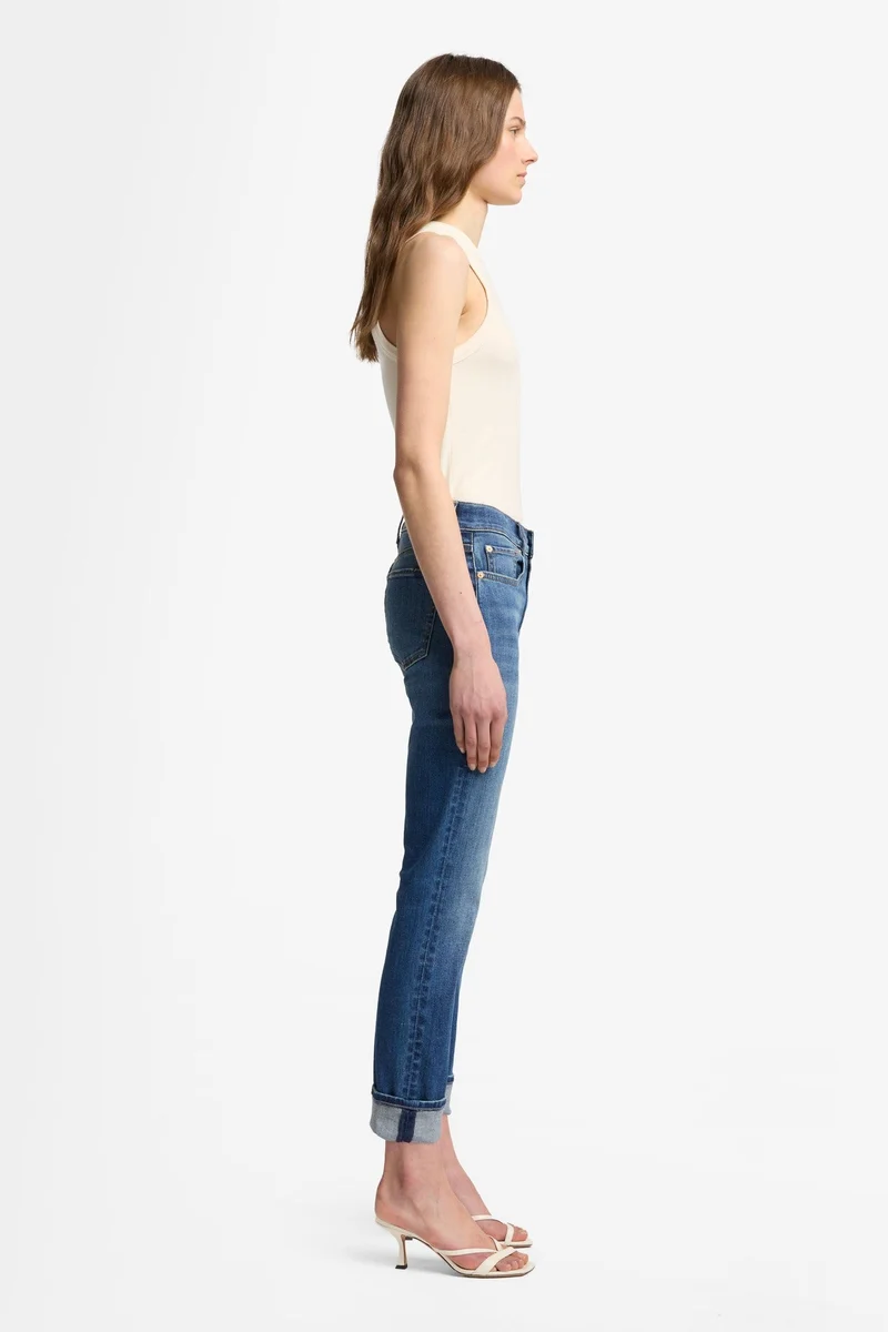 RELAXED SKINNY in Slim Illusion Royalty