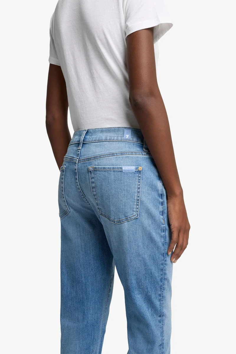 RELAXED SKINNY in Slim Illusion Pine