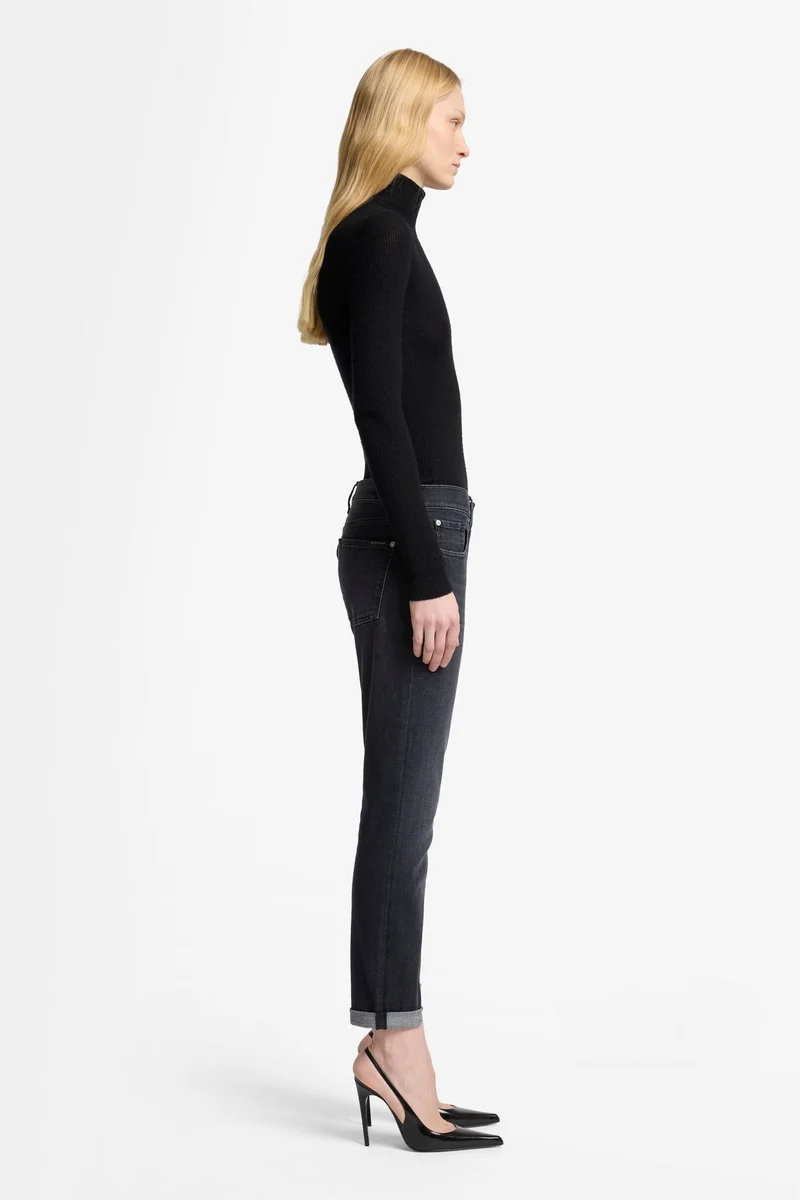RELAXED SKINNY in Slim Illusion Blacky