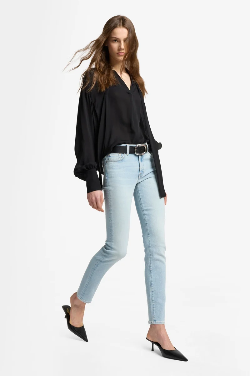 ROXANNE in Luxe Vintage Sunset Beach