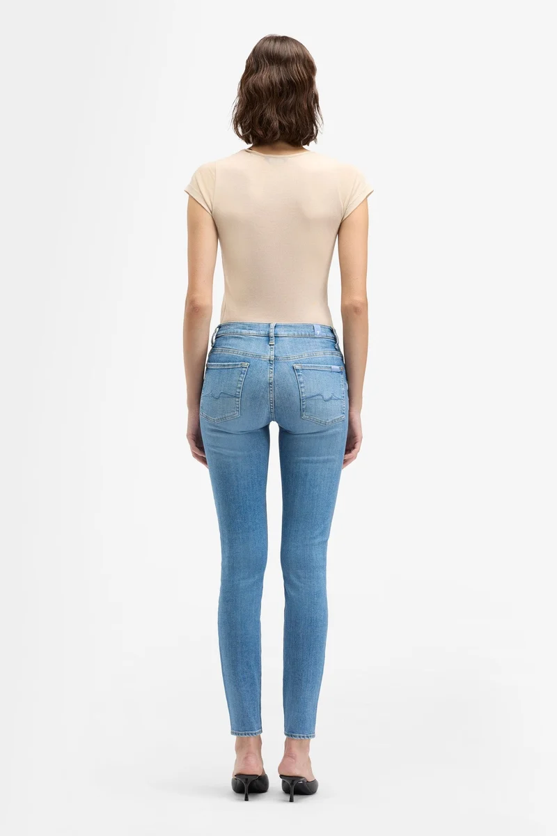 THE SKINNY in Slim Illusion Within