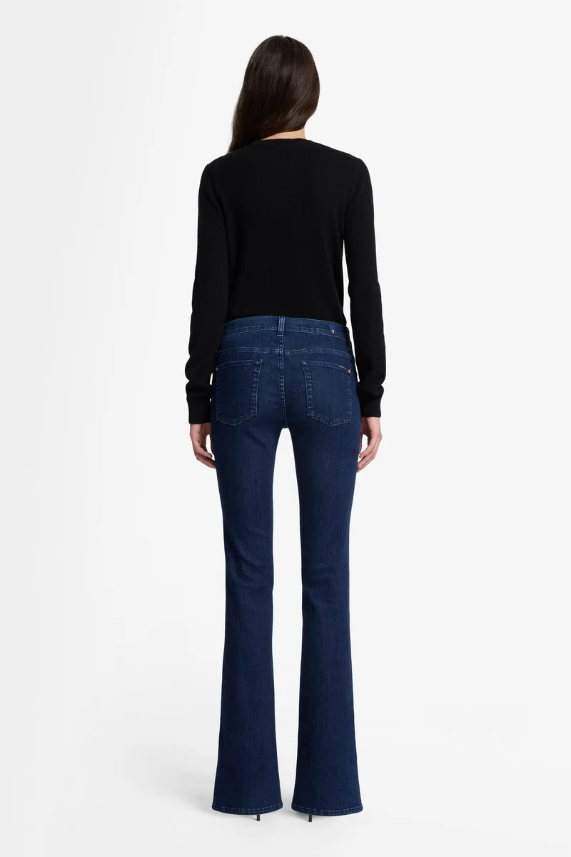 BOOTCUT in Slim Illusion Classical