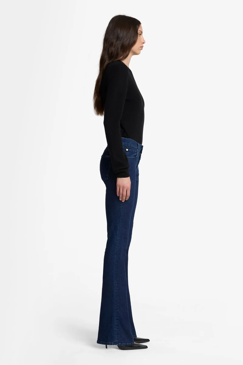 BOOTCUT in Slim Illusion Classical