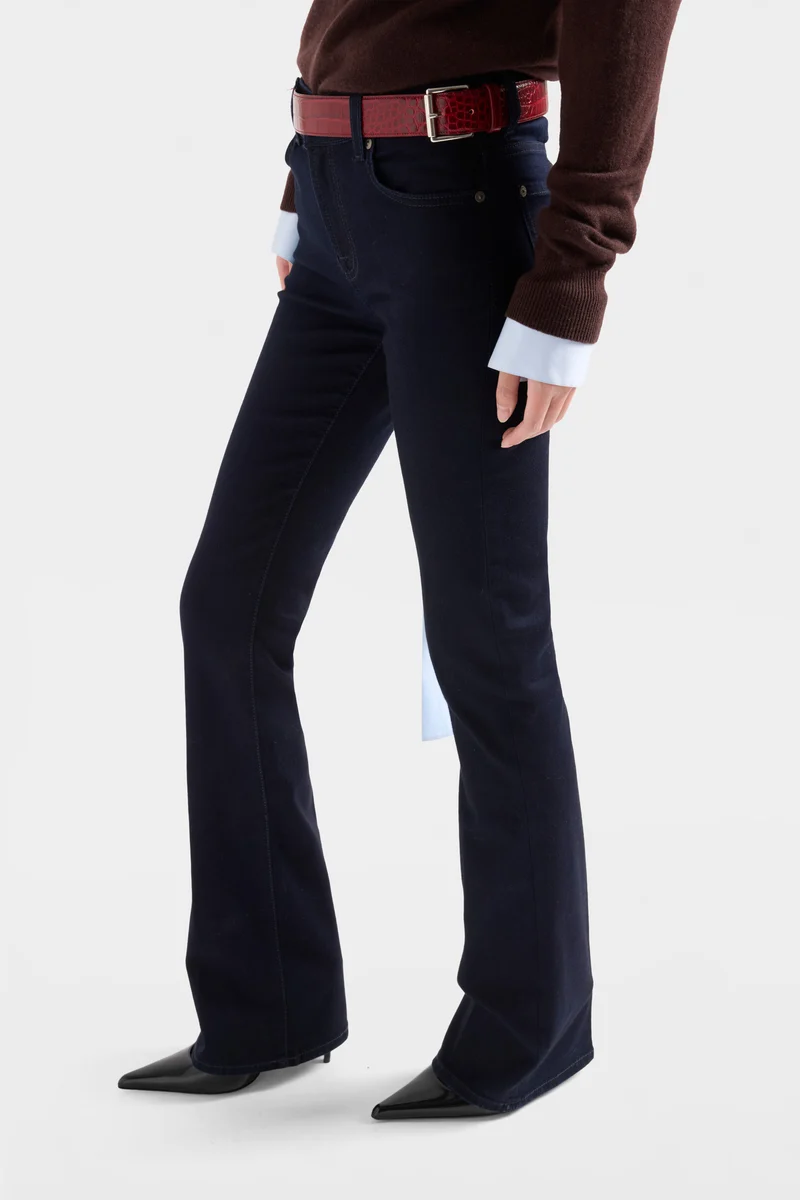 BOOTCUT in B(air) Majesty