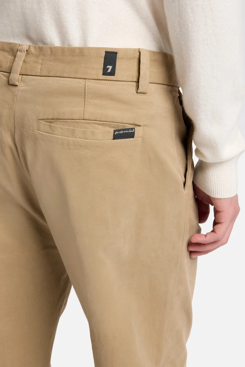 Comfort Twill Pleated Trouser In Silver Mink