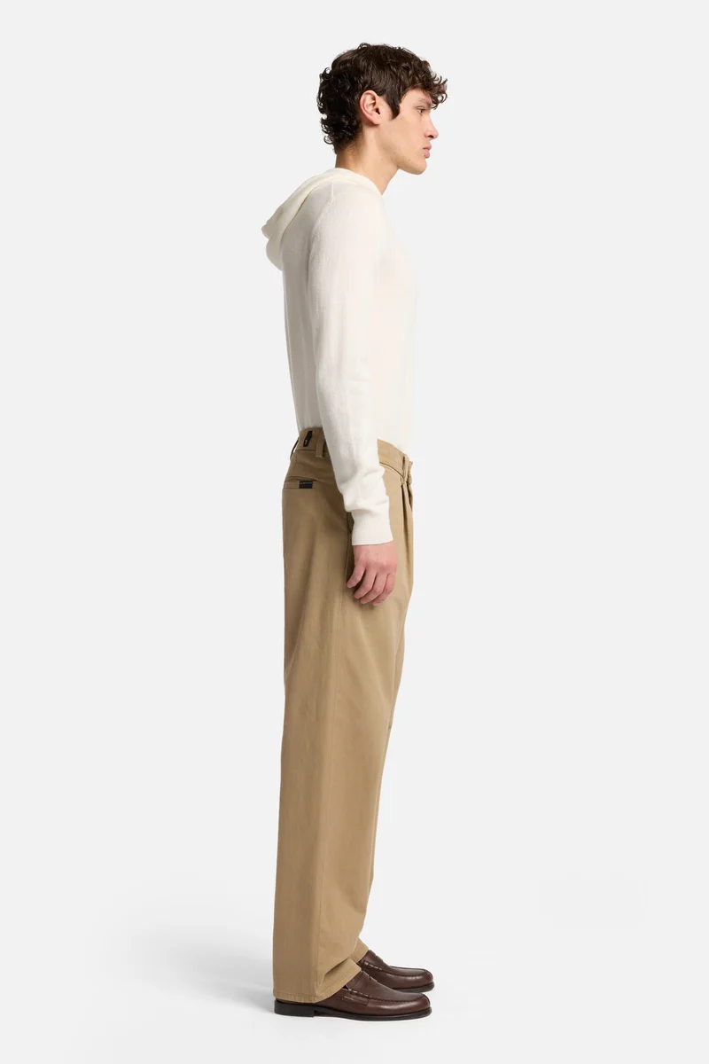 Comfort Twill Pleated Trouser In Silver Mink