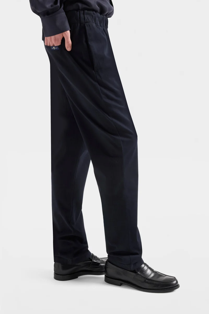 STRAIGHT CHINO in Luxe Performance Sateen Navy