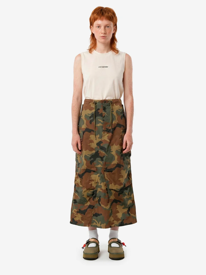 Gonna lunga svasasta camouflage in cotone ripstop