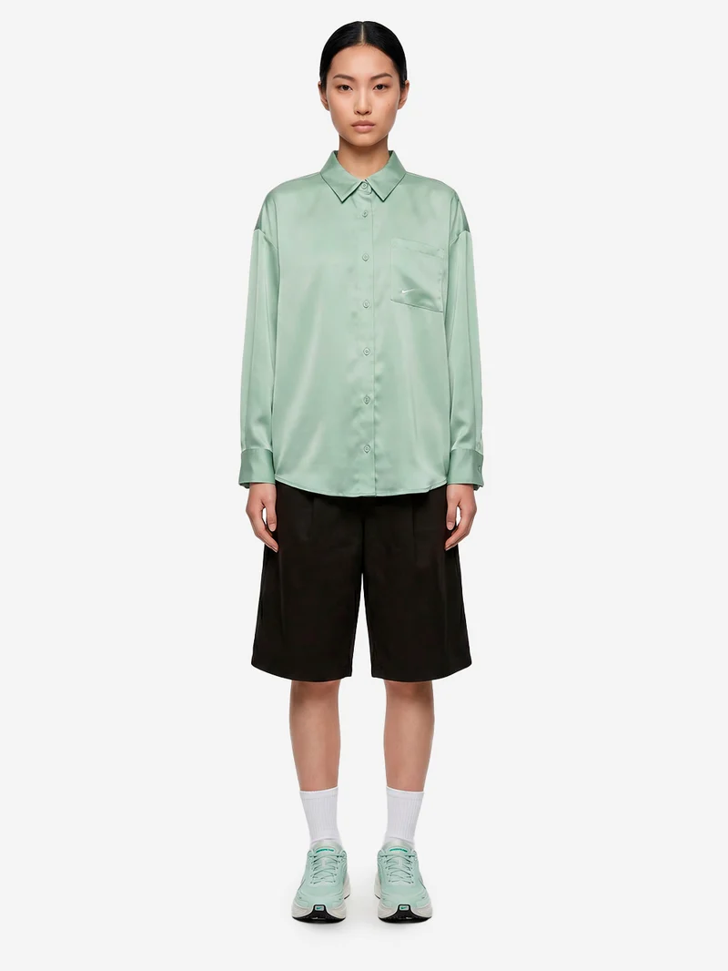 Camicia oversize satinata verde chiaro con piping