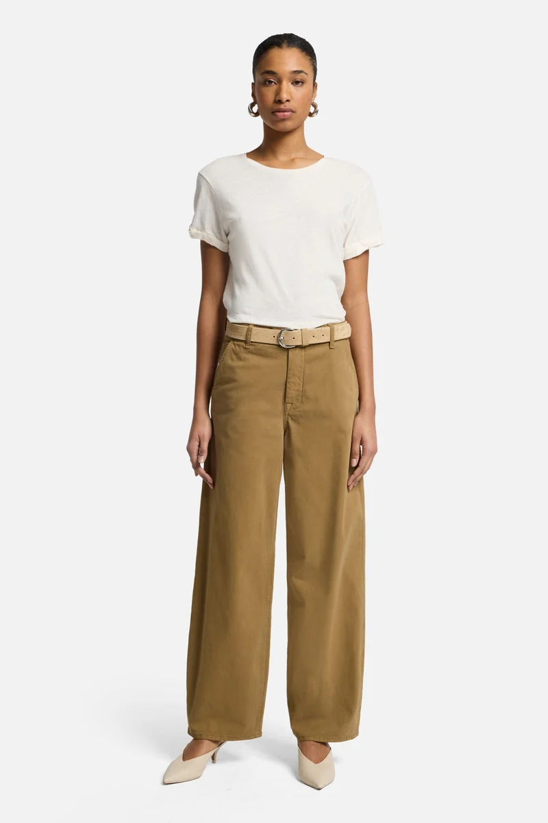 Comfort Twill Bonnie Barrel Leg in Sand Storm