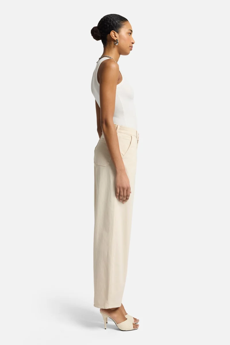 Comfort Twill Bonnie Barrel Leg in Creme