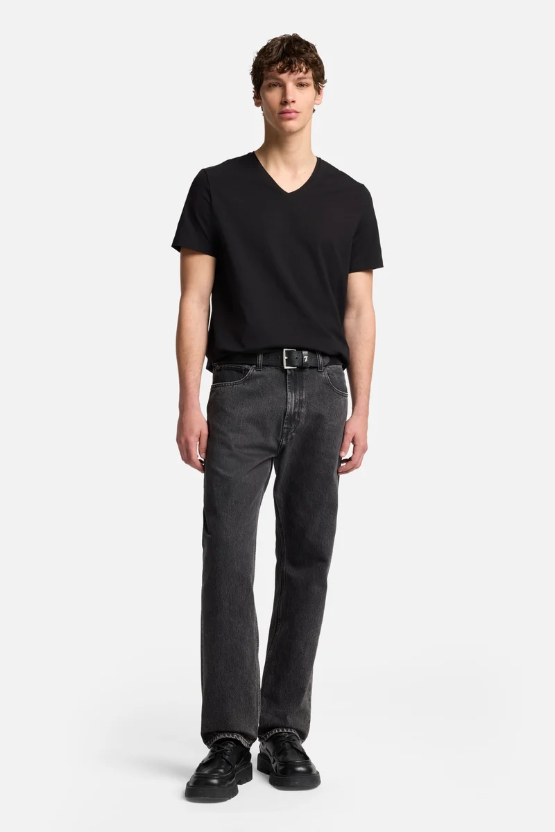 Luxe Performance V-Neck Tee in Black