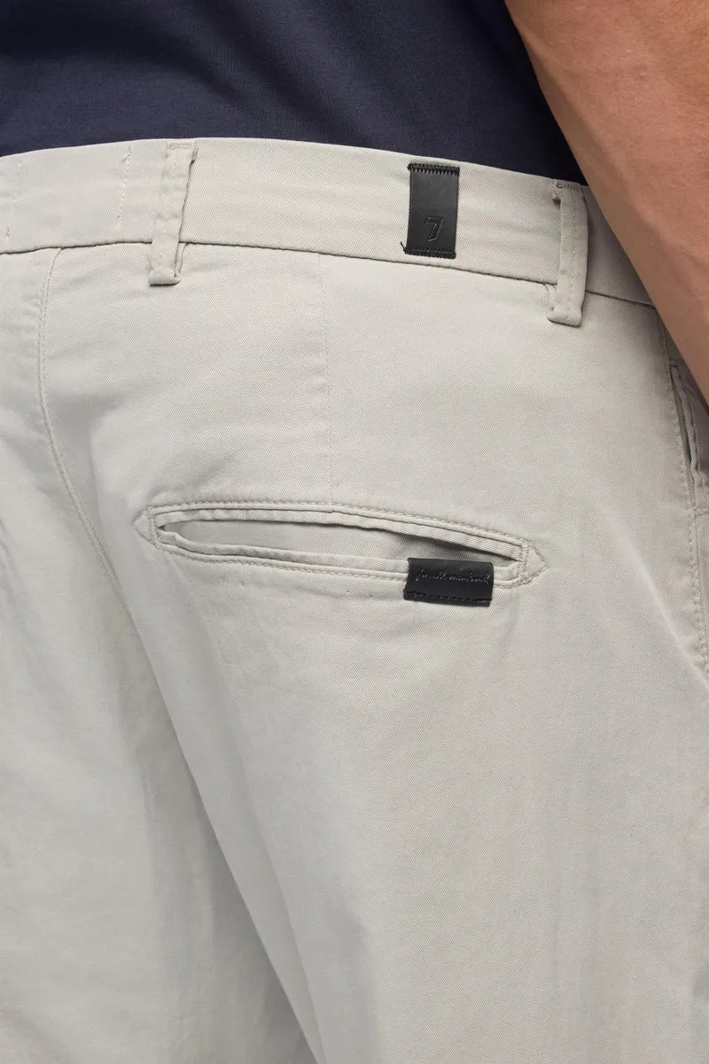 Weightless Adrien Chino in Gentle Grey