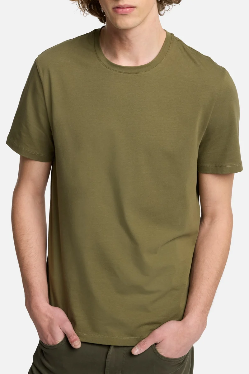 Luxe Performance Tee in Army