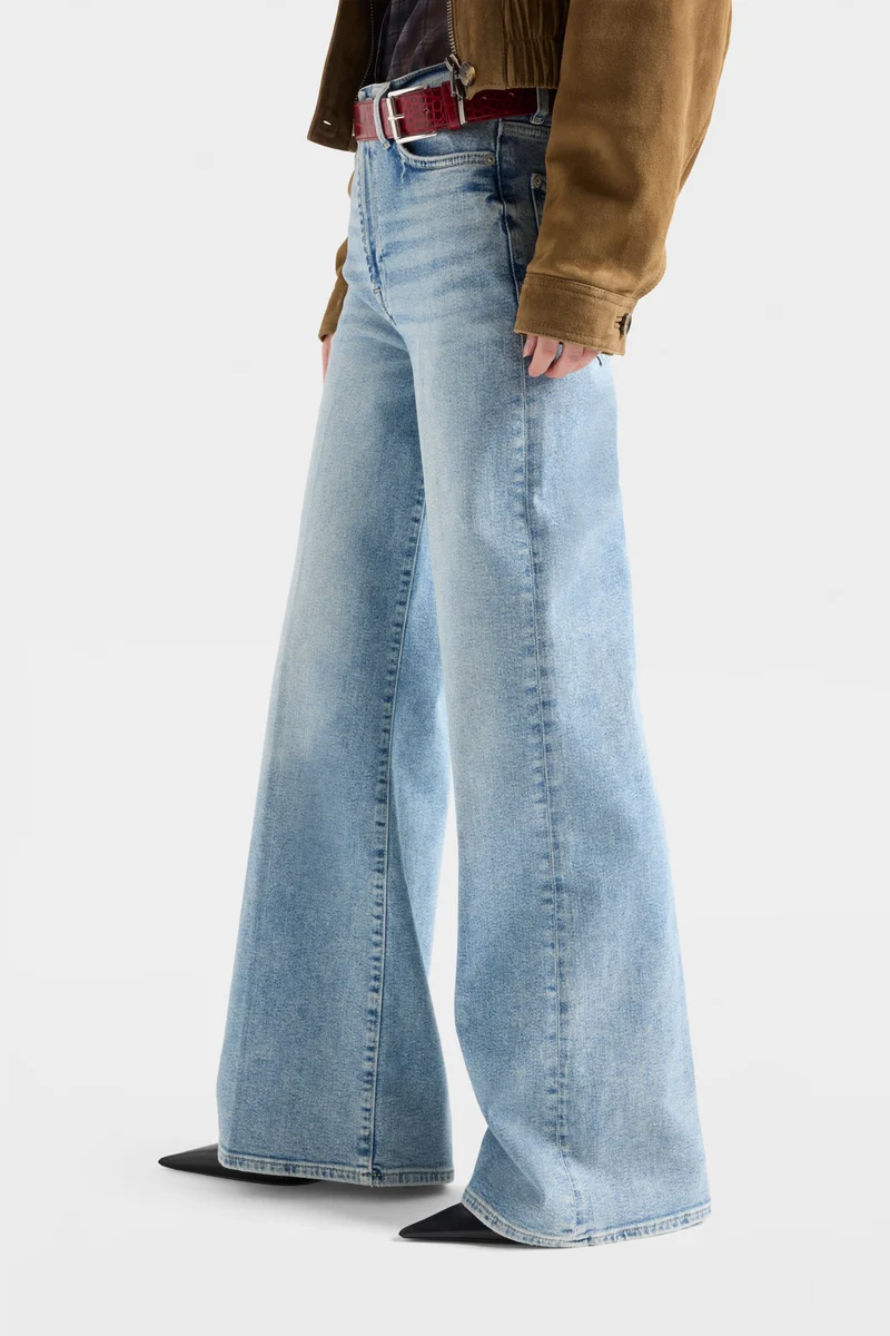 Luxe Vintage Ultra High Rise Jo in Must