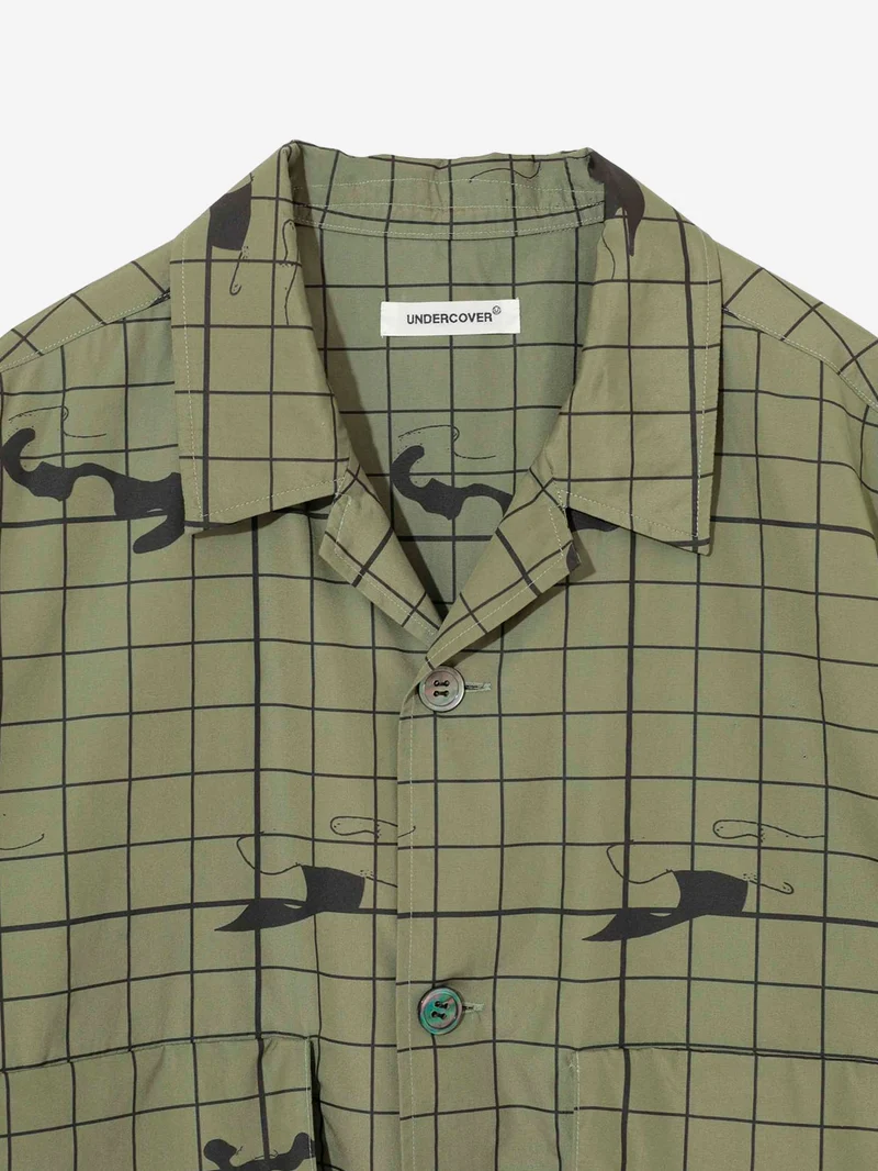 Camicia a maniche corte khaki con colletto punta e grafica 'Chaos Balance'
