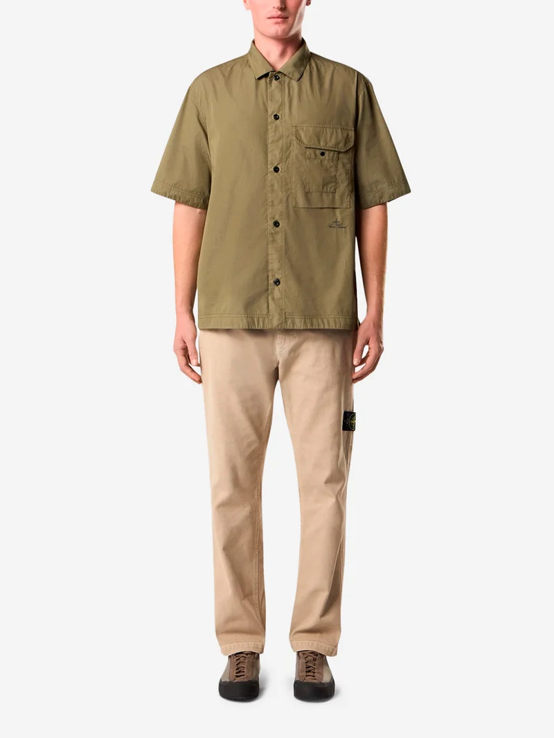 Camicia a manica corta verde in micro ripstop con tasca sul petto