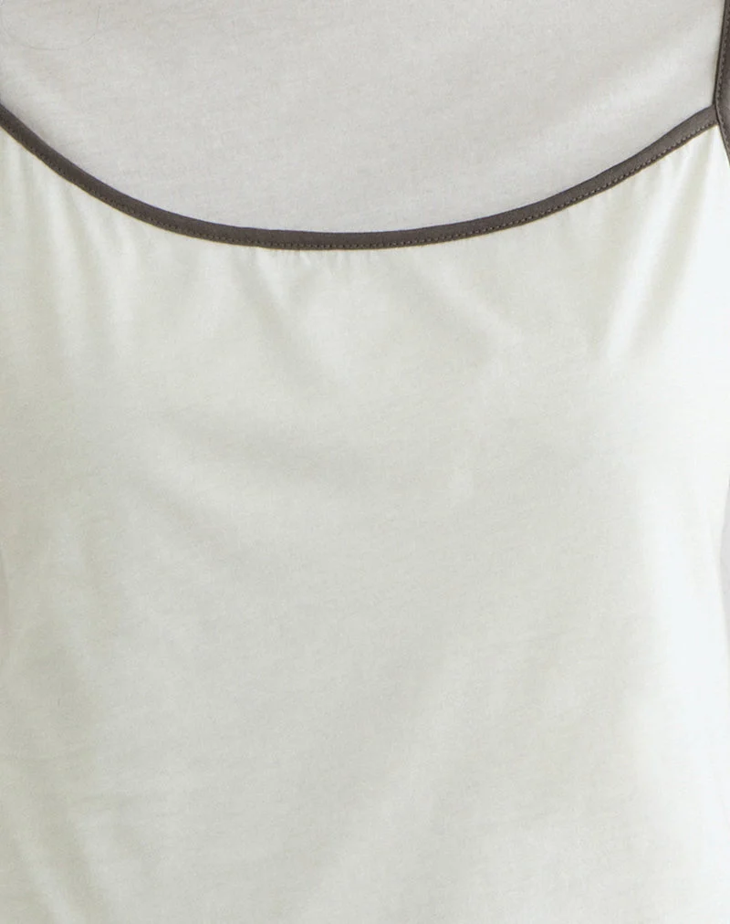 Dolman-T-Shirt in der Farbe „Vanilla Ice“ mit walnussbraunem Saum