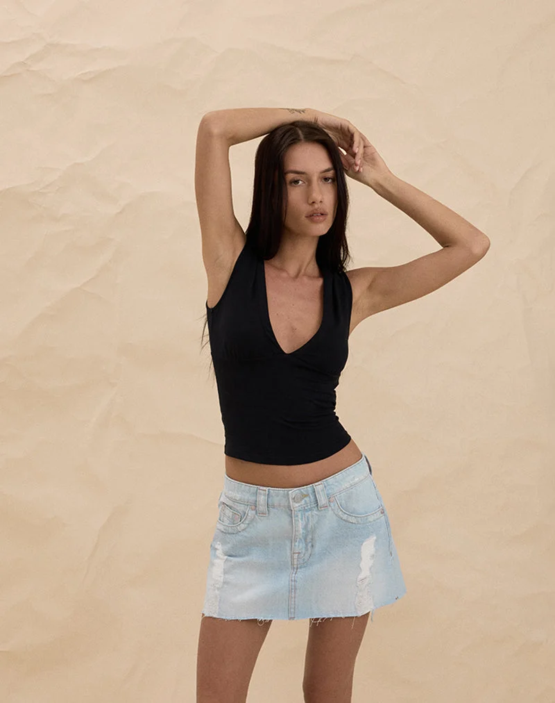 Minirock aus Denim mit zerrissenem, unversäubertem Saum in Himmelblau