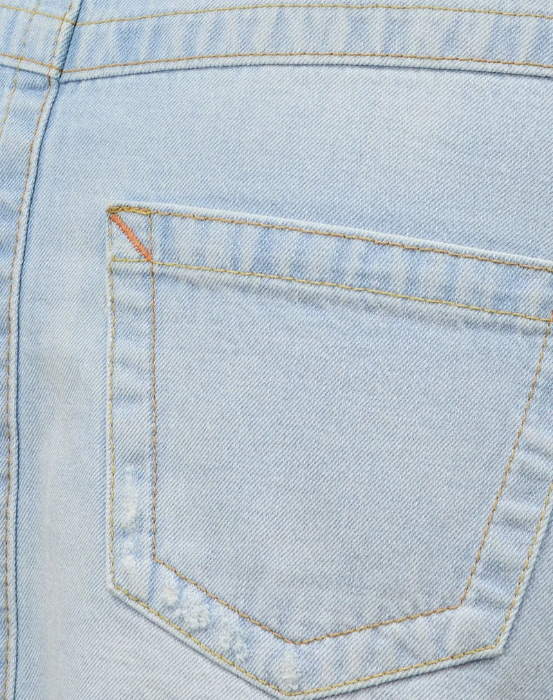 Minirock aus Denim mit zerrissenem, unversäubertem Saum in Himmelblau